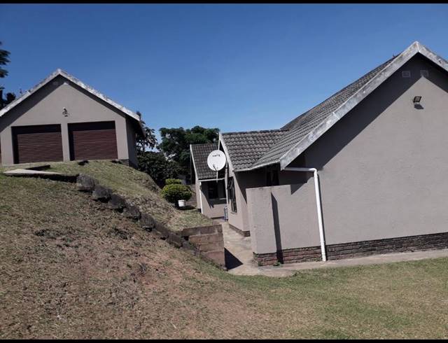 4 BEDROOM HOUSE FOR SALE IN UMLAZI J